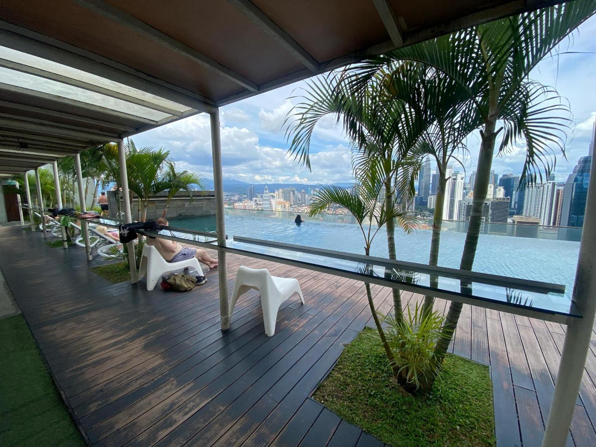 Skypool Kl Free Infinity Pool Over Куала Лумпур Екстериор снимка